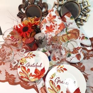 NWT  Harvest Dining Set  **Read First**